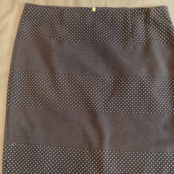 Tommy Hilfiger Skirt - Picture 6 of 10